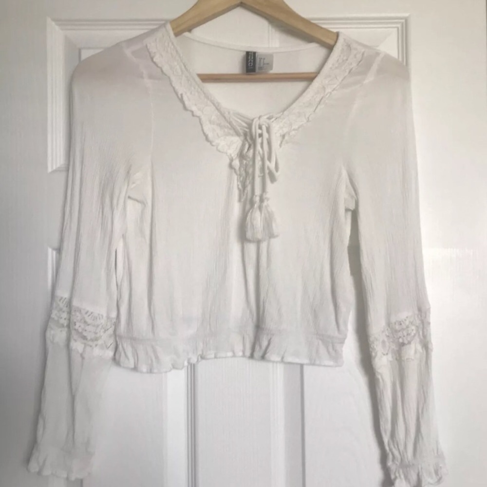 H&M WHITE LACE BLOUSE